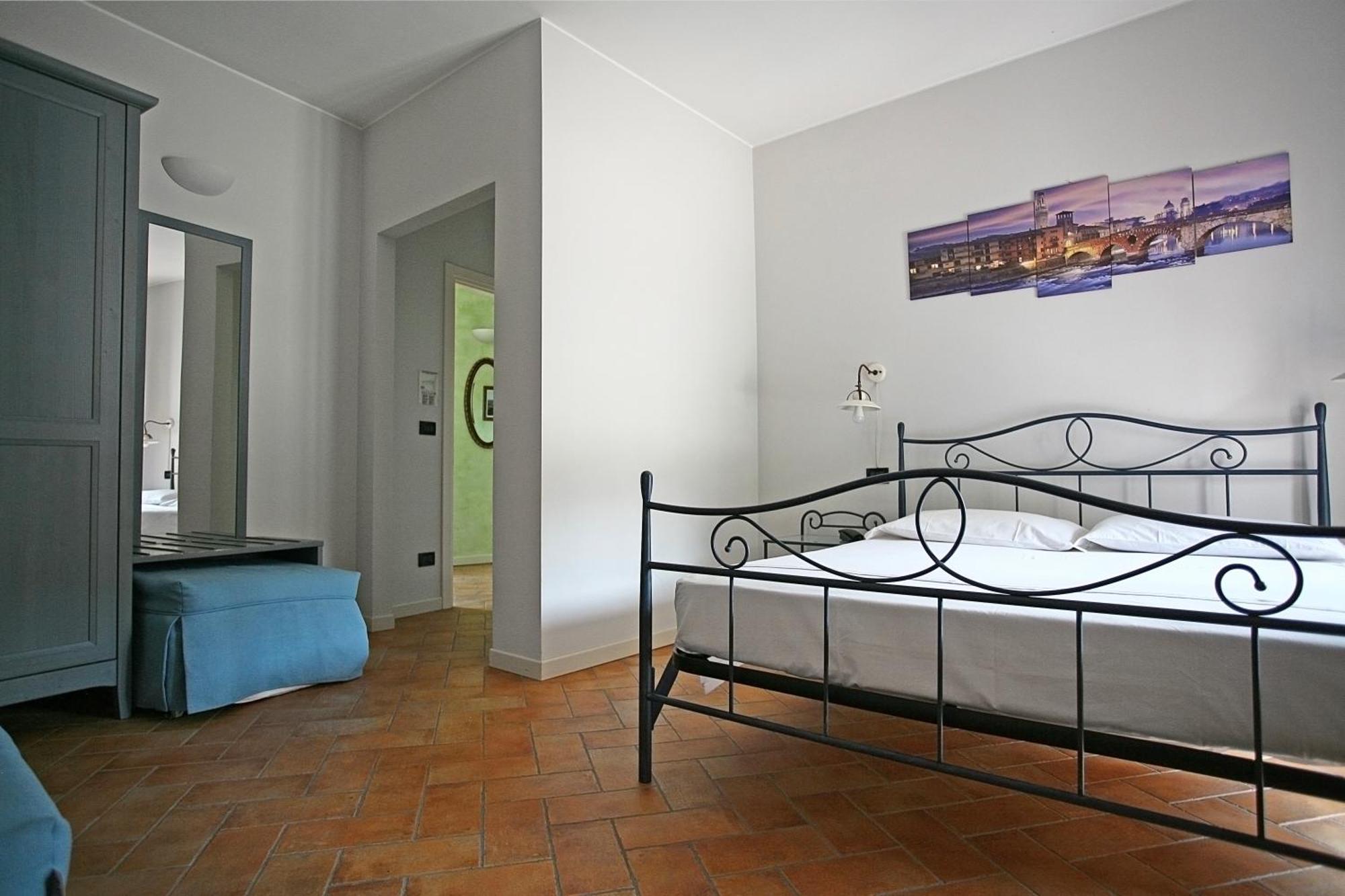 דוסובונו Hotel Antichi Cortili מראה חיצוני תמונה